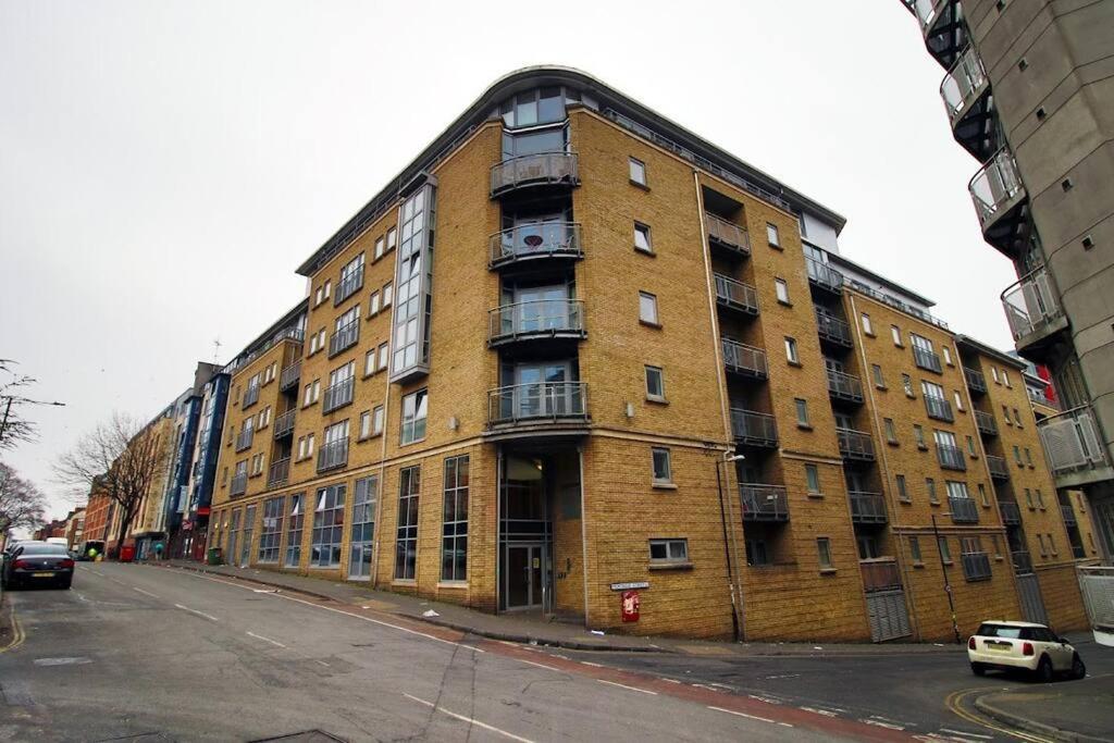 Hamilton Court 1Bedroom Apartment, Bright And Central Location With Balcony And Wi-Fi בריסטול מראה חיצוני תמונה